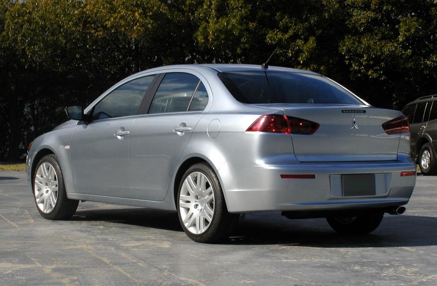  Mitsubishi Lancer 2007 года  (фото 82 из 104)